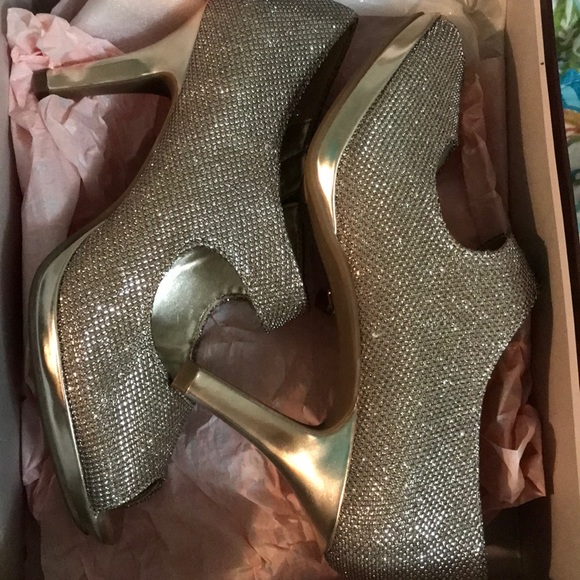 Bandolino sparkle heels - Picture 2 of 7